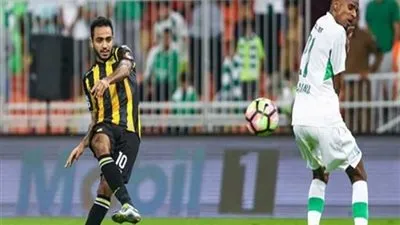 الأهلي يهدد 