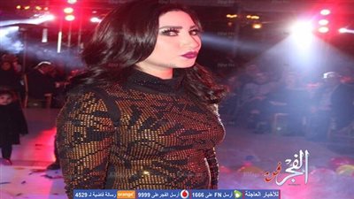 بوسى تتألق بحفلات العام الجديد بـ5 إطلالات (صور)