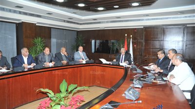 وزير النقل يوجه برفع مستويات الأمن والسلامة على الطريق الدائري