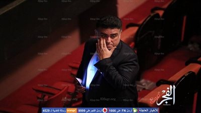 تامر حبيب يحضر حفل أنغام برفقة والدته (صور)