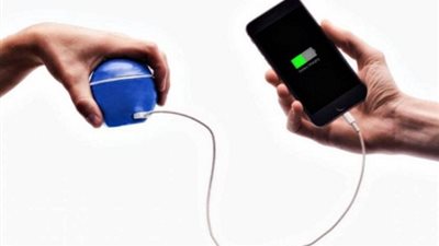 أشحن بطارية هاتفك بواسطة جسمك!