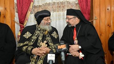 بطريرك الكاثوليك يهنئ البابا تواضروس بعيد الميلاد المجيد
