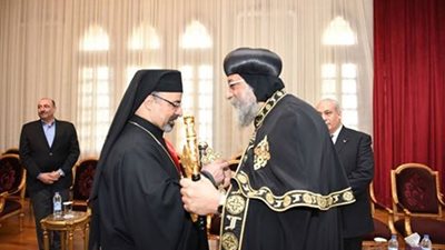 بطريرك الكاثوليك يزور البابا تواضروس لتهنئته بعيد الميلاد المجيد (صور)