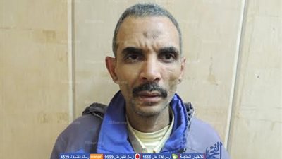 موظف يقتل والدته المسنة بعد تعذيبها لرفضها إعطاءه المال بالدرب الأحمر 