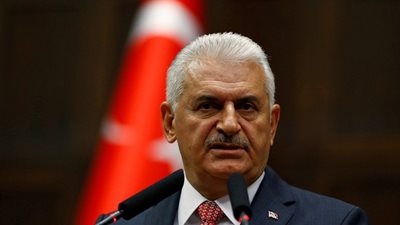 تركيا تحث إدارة ترامب على التوقف عن دعم القوات الكردية في سوريا 