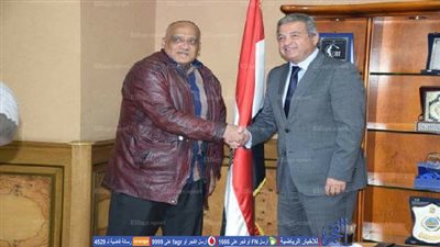 وزير الرياضة يلتقي رئيس نادي أسوان