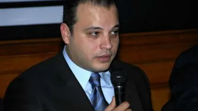 تامر عبدالمنعم: 