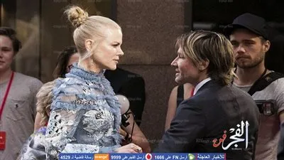 جدال حاد بين نيكول كيدمان وزوجها على ريد كاربت Lion (صور)