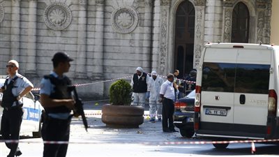 لقطة مؤثرة لوالد المحامية السعودية 