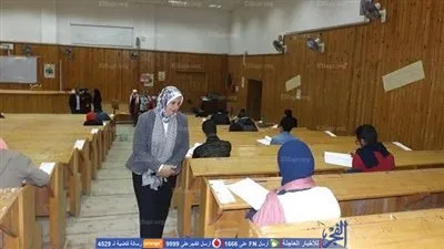 عميد سياحة الفيوم تتفقد لجان الامتحانات بالكلية