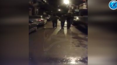 لحظة القبض على المتهم بذبح صاحب محل الخمور في الإسكندرية (فيديو)