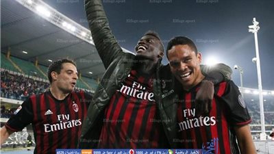 صراع صيني للتعاقد مع كارلوس باكا 