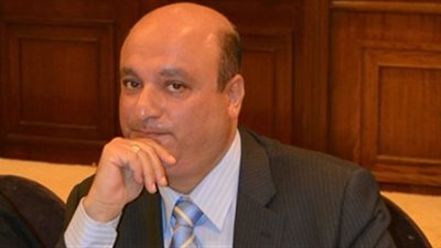 محلل سياسي: لا مانع من رحيل الحكومة الحالية بشرط تصويت البرلمان