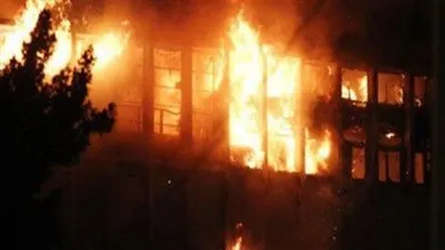 عاجل.. حريق هائل يلتهم مخزن أخشاب في الفيوم