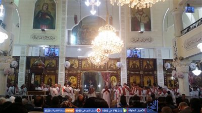 الأنبا كيرلس يترأس قداس عيد الميلاد بكنيسة ماريوحنا في قنا (فيديو وصور)