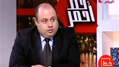 مفسر أحلام يتنبأ بخروج المعزول 