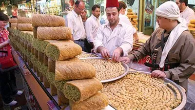 كارثة بإحدى محلات صناعة الحلوى بمحافظة عسير 