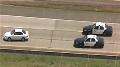 الشرطة تتمكن من ضبط مخالفين بعد مطاردة شرسة 