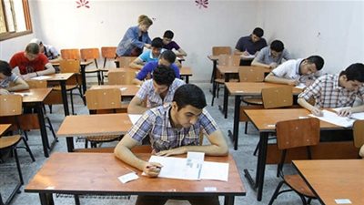 التعليم لطلاب الثانوية: 