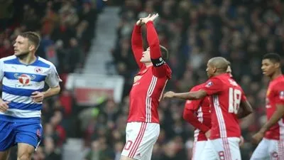 واين روني يعادل أسطورة 