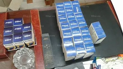ضبط أدوية مجهولة المصدر بحوزة حملة لمسح مرضي 