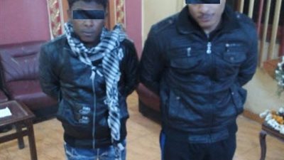 القبض على 2 بلطجية تعدوا على مواطنين في موقف سيارات بالمنوفية