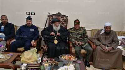 قيادات الجيش والشخصيات العامة في دير الشايب للتهنئة بعيد الميلاد