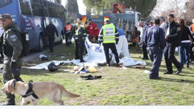 أول فيديو لعملية دهس جنود الاحتلال بالقدس المحتلة