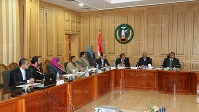 محافظة المنوفية تقرر منع أعمال الحفر دون موافقة شبكات المرافق (صور)