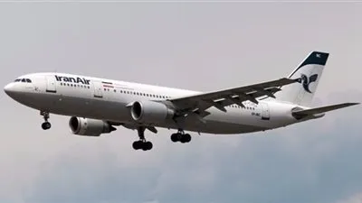 إيران تتسلم أول طائرة 