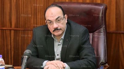 محافظ الإسكندرية يشدد على إنهاء العمل بطريق وادى القمر أبريل القادم (صور)