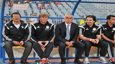مدرب المنتخب: 