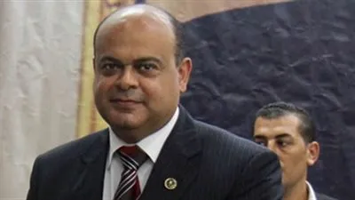 محافظ مطروح: تسلمنا 5500 قطعة سلاح ثقيل من القبائل طواعية 