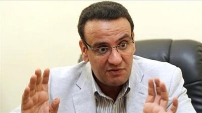 نائب: أجهزة مخابرات دولية وراء تقليص إيرادات السياحة وتحويلات المصريين بالخارج