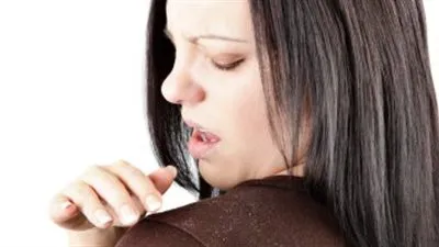 وصفة طبيعية بالروزمارى وزيت جوز الهند لمنع ظهور قشرة الشعر