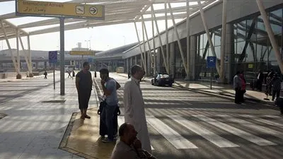 خبراء روس يعدّون تقريراً حول أمن المطارات المصرية