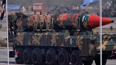 باكستان تطلق أول صاروخ قادر على حمل رأس نووية