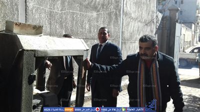 إيقاف أعمال بناء مخالف وفرض غرامة فورية على عقار بغرب الإسكندرية (صور)