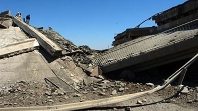 داعش يفجر الجسرين الخامس والحديدي في الساحل الأيمن للموصل