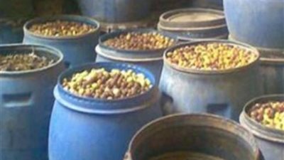 ضبط سيارة محملة بـ1075 كجم من المخللات الفاسدة في الإسكندرية