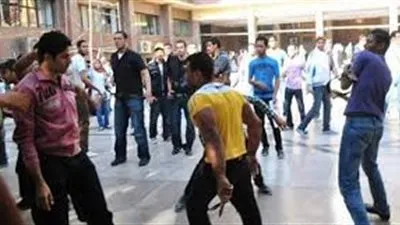 القبض على طالبين لتعديهما على زمليهما قبل دخول الامتحان بالجيزة