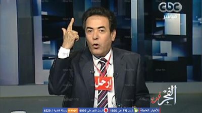 خيري رمضان يفجر مفاجأة من العيار الثقيل: 