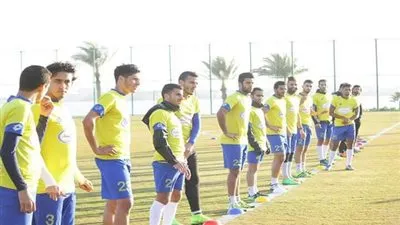 مدرب الإسماعيلي الجديد يتعرف على قياسات لاعبيه (صور)