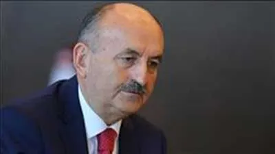 وزير العمل التركي: فصل نحو 100 ألف موظف مدني منذ فشل انقلاب يوليو