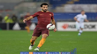 بالصورة.. ماذا قال محمد صلاح بعد لقائه بالداعية مصطفى حسني؟!