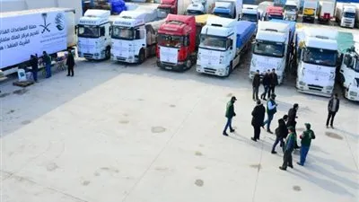 مركز الملك سلمان يرسل 25 شاحنة إغاثية عاجلة لنازحي حلب 