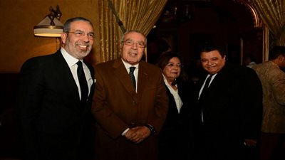 نجوم الغناء والفن يشاركون محمد نور في حفل زفاف شقيقه (صور) 