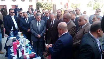 وزير التموين ومحافظ المنيا يتفقدان مصنع سكر 