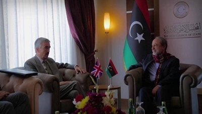 سفير بريطانيا لدى ليبيا يلتقي رئيس المجلس الأعلى للدولة
