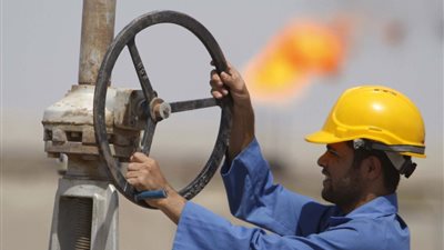 بالتفاصيل.. نكشف الأسباب الخفية وراء لجوء مصر لنفط العراق بعد وقف إمدادات 